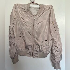 Light pink bomber jacket/windbreaker